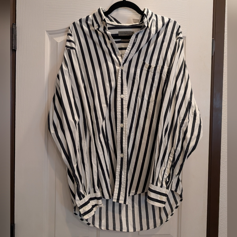 Men's Calvin Klein Sport Black And White Striped Shirt Size Medium